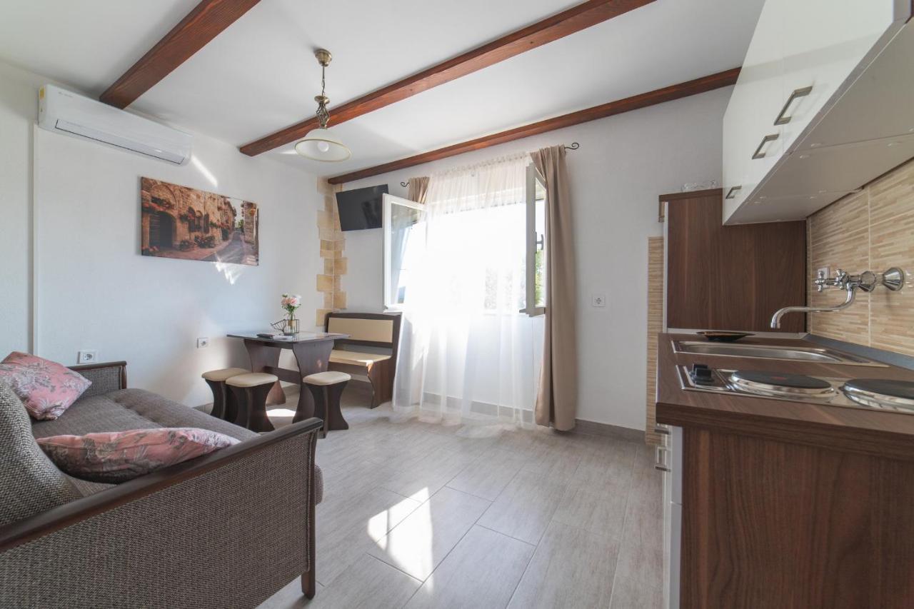 Holiday Home Sego With Private Pool Veliki Brocanac Dış mekan fotoğraf