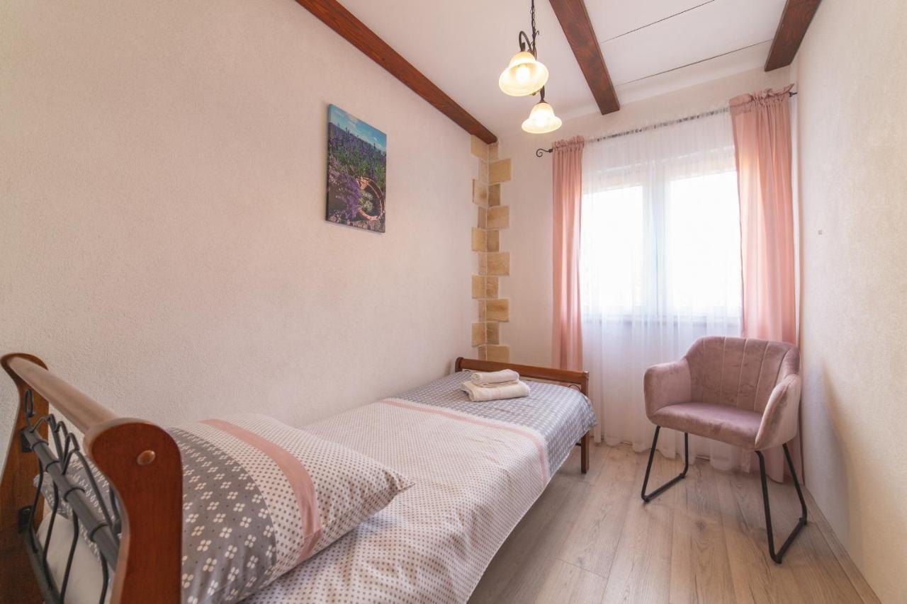 Holiday Home Sego With Private Pool Veliki Brocanac Dış mekan fotoğraf