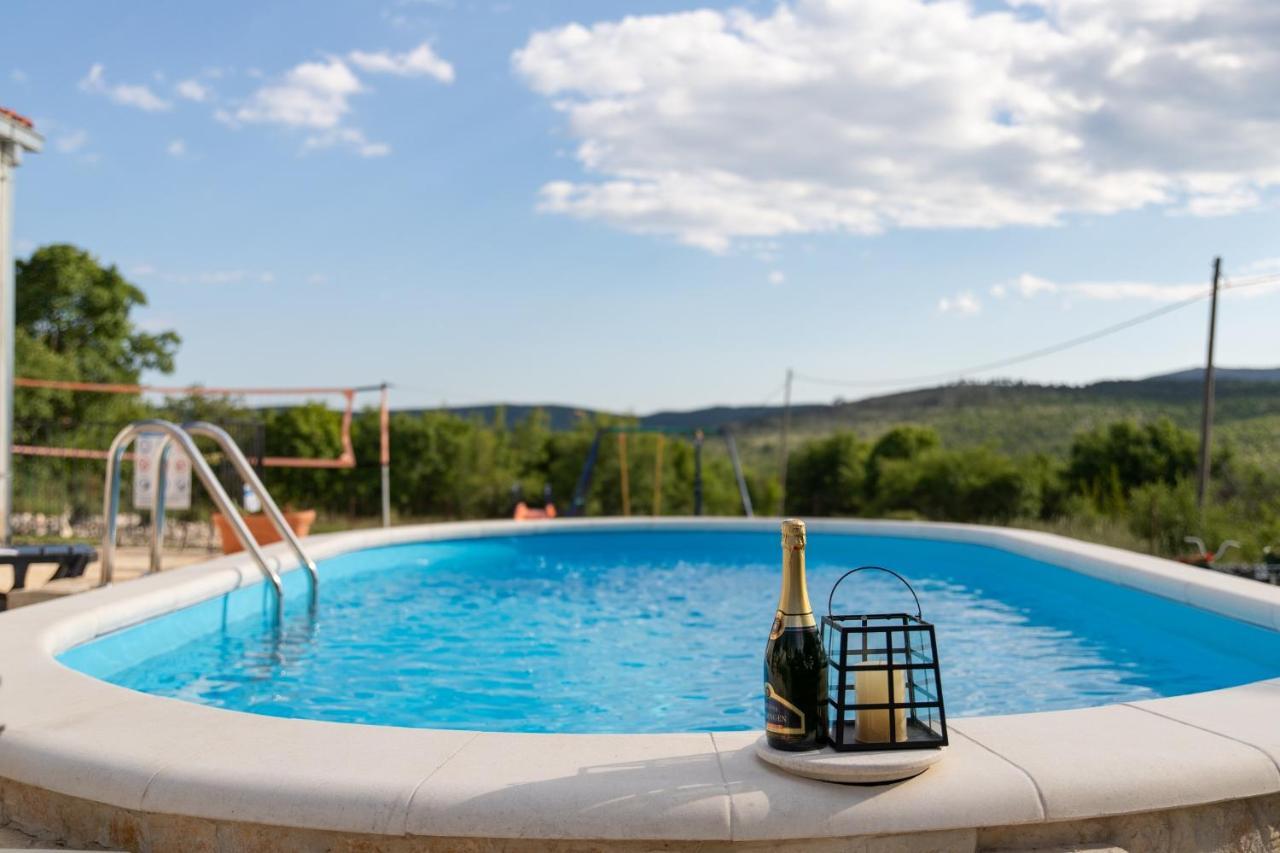 Holiday Home Sego With Private Pool Veliki Brocanac Dış mekan fotoğraf