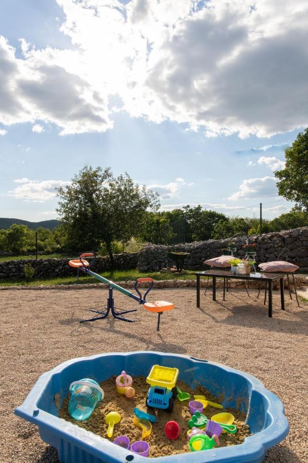 Holiday Home Sego With Private Pool Veliki Brocanac Dış mekan fotoğraf