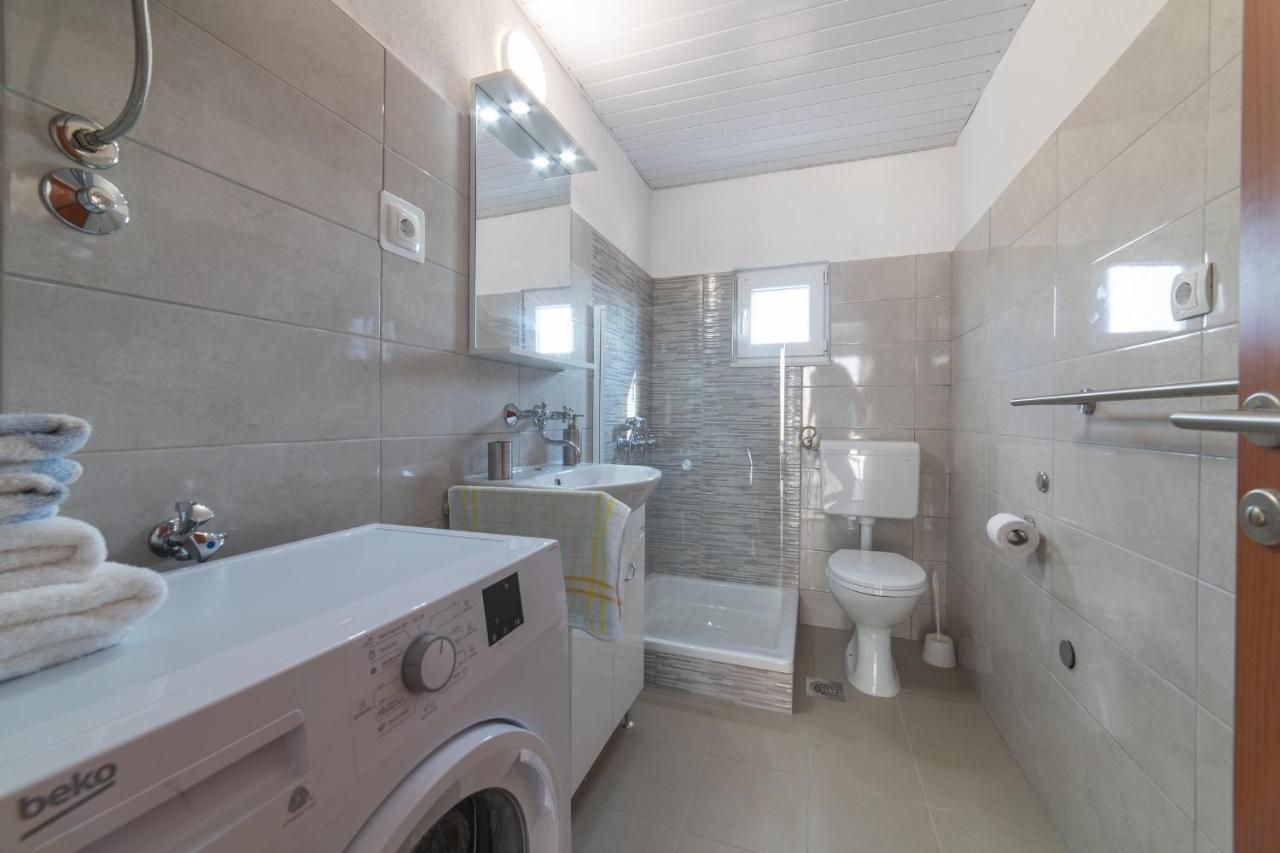 Holiday Home Sego With Private Pool Veliki Brocanac Dış mekan fotoğraf